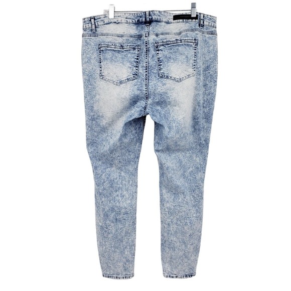 Twenyone Black Womens Jeans Sz 18 Mid-Rise Jeggings Flex Distressed Ripped HOLE - Picture 4 of 9